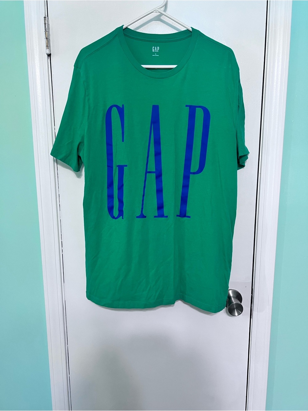 Women’s Gap Green & Blue Logo Tee Size XL